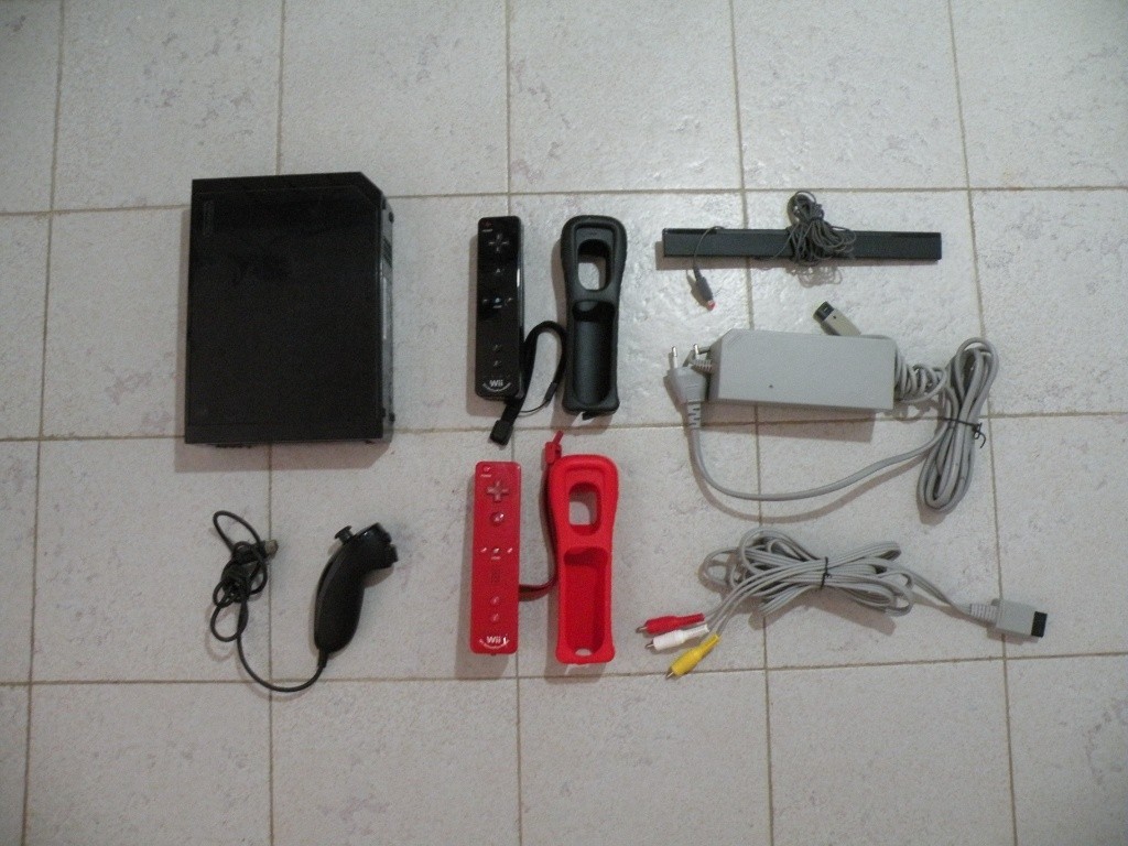 Console Nintendo Wii Nera +2 Wiimote Motion Plus +Nunchuk +Hard Disk 150 Giochi