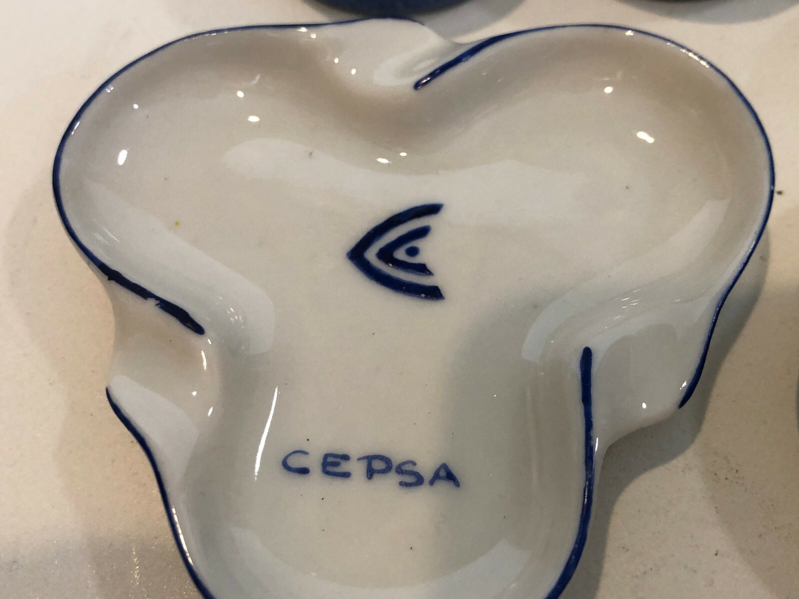 Vintage Rare Spanish Pintado a Mano Cepsa 2 Small Dish & 3 Covered Boxes