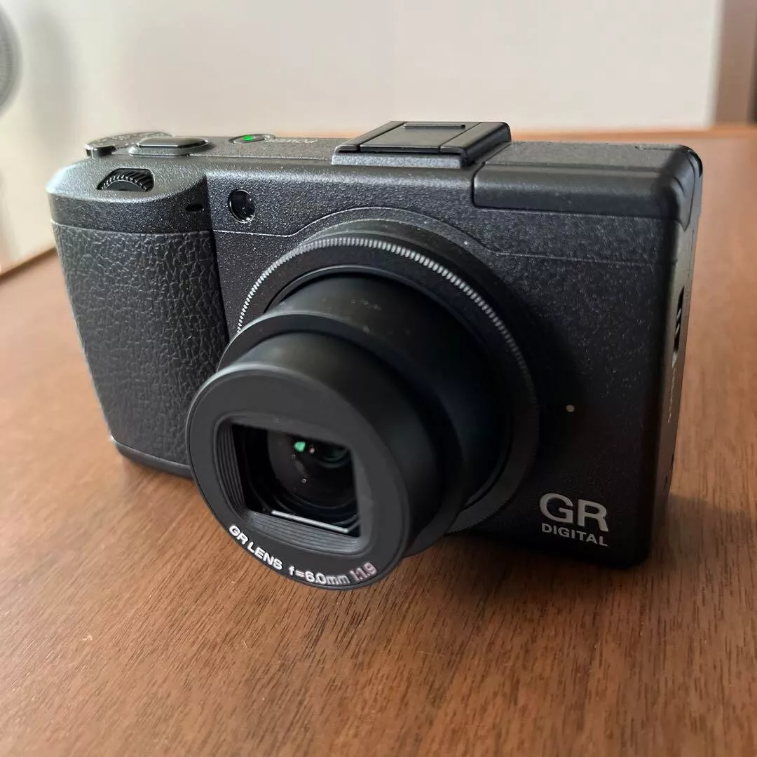 Ricoh GR DIGITAL III Digital Camera 10MP