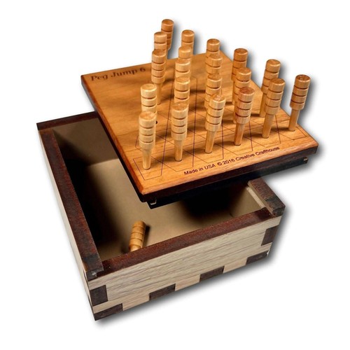 Peg Jump Puzzle | Klassisches Golf-T-Shirt-Spiel - Bild 3 von 10
