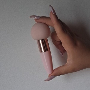 Pink Round Sponge Makeup Applicator Puff with Handle, Reusable