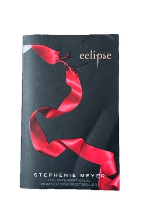 Eclipse by Stephenie Meyer Twilight Saga Book 3 Paperback 2008