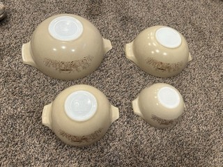 Set 4 ciotole di miscelazione nido funghi Cenerentola Pyrex Forest Fancies vintage