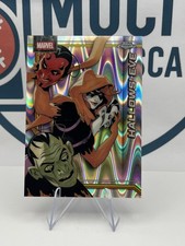 HALLOWS' EVE 2026 Topps Chrome Marvel Comics #122 RayWave Refractor