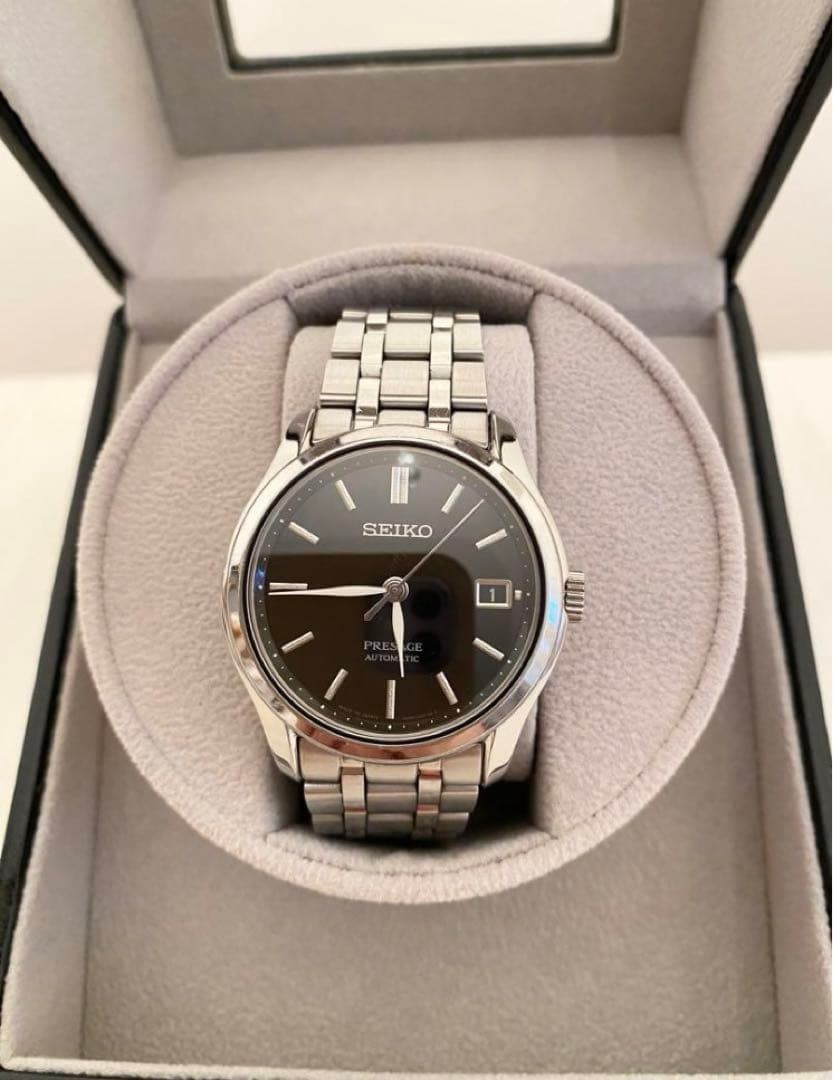 Very beautiful product that is about to be disposed of! Men's SEIKO watch with