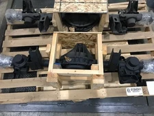 2005-2010 JEEP GRAND CHEROKEE COMMANDER REAR AXLE HOUSING 5142347AE -  NEW OEM