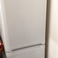 Haier HRF-521DS6 Freestanding White 2-Door Bottom-Freezer Fridge-Freezer