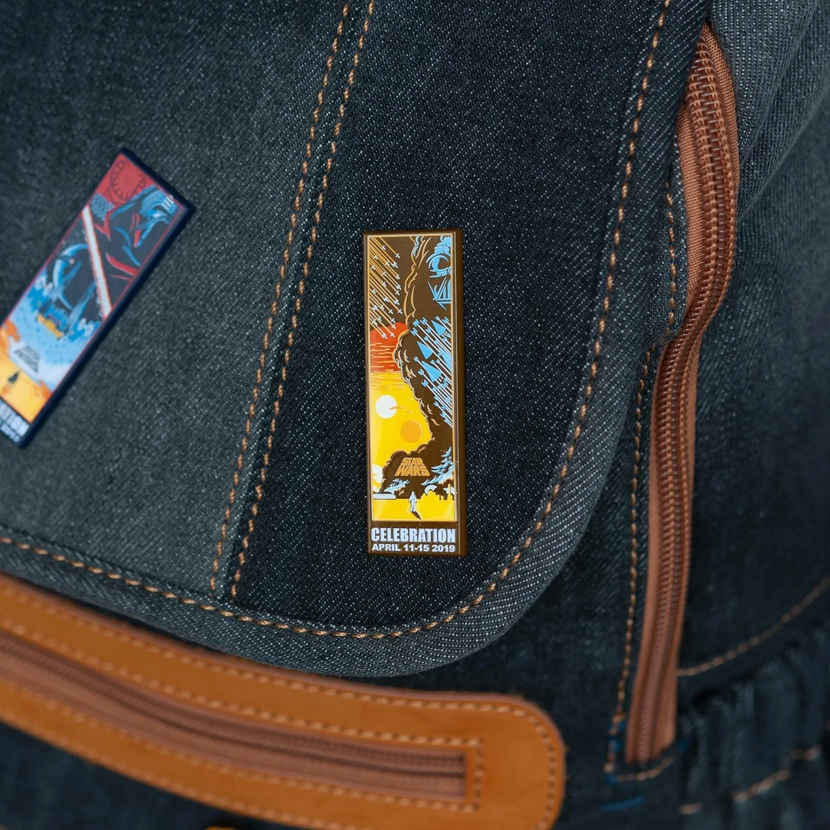 Star Wars Eine neue Hoffnung Filmposter Pin | Kunstwerk von Eric Tan | 2 cm groß