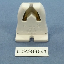 Leviton Fluorescent Shunted Lamp Holder Light Socket T8 Medium Bi-Pin G13 23651
