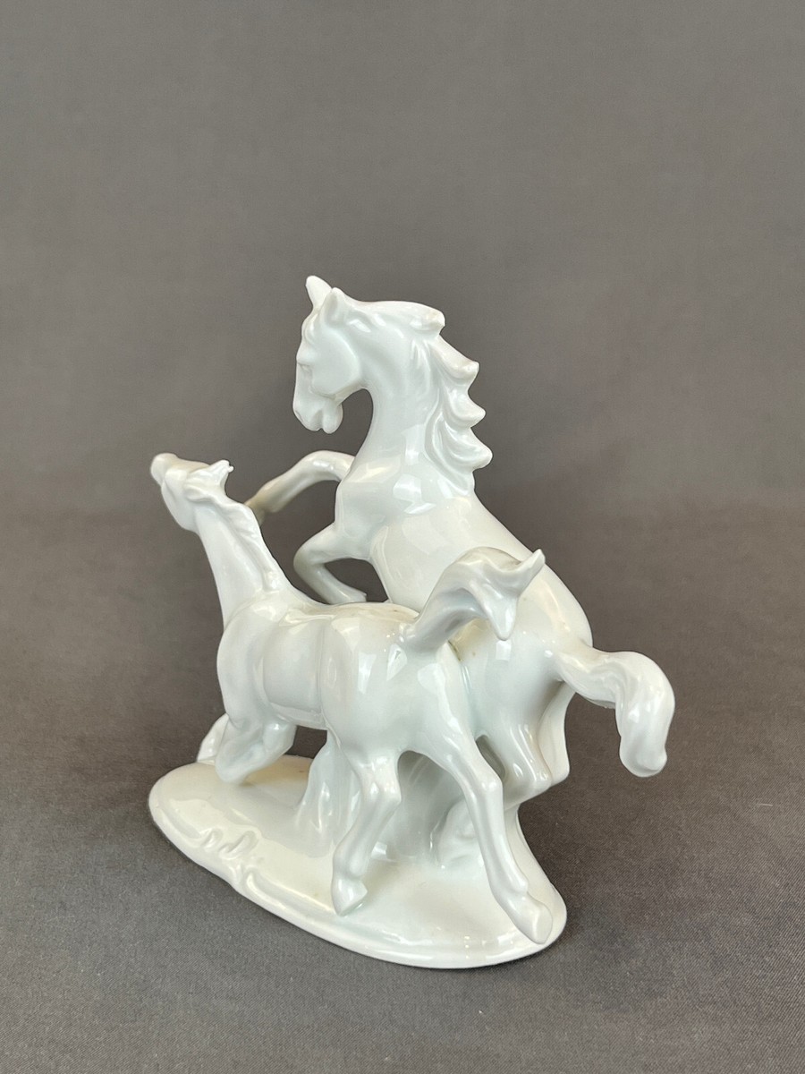 Lippelsdorf GDR Carl Scheidig Gräfenthal White Horse Porcelain 4 ½