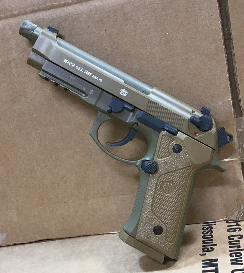 Beretta M9A3 co2ガスガン 本体 マガジン2本付 Umarex Beretta M9A3 Full Auto .177 Caliber CO2 Air Pistol