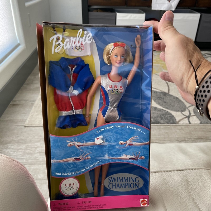 NEW! 1999 OLYMPIC SWIMMING CHAMPION BARBIE #24590 / OFFICIAL LICENSED Product