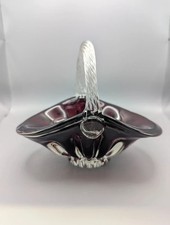 Vintage Kunstglas Korb tiefrot mit gedrehtem Glasgriff
