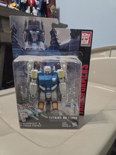 Hasbro Transformers Titans Return Flameout And Deluxe Class Twin Twist MISP