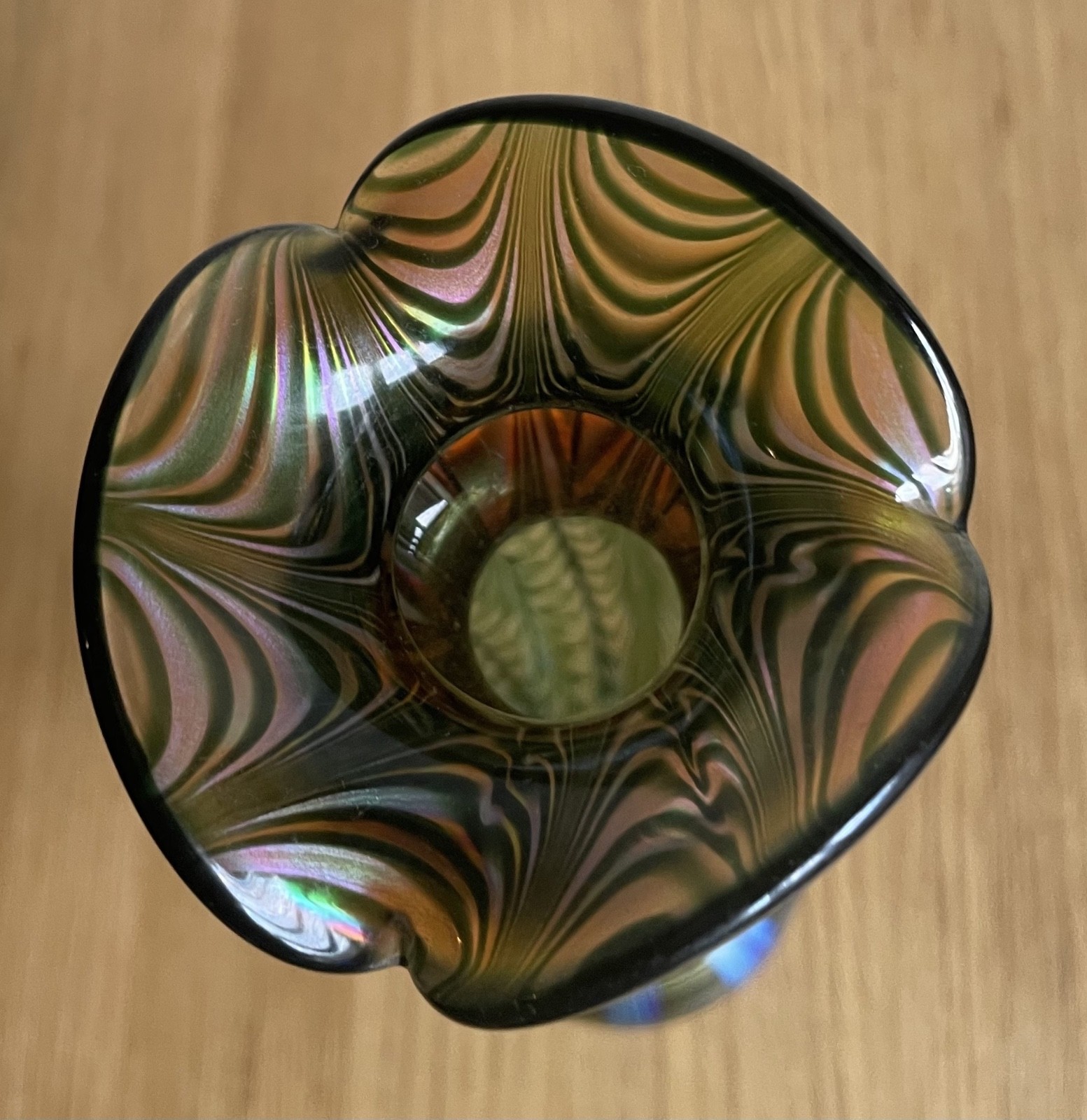 Lundberg Studios "Sea Crest" Corset Art Glass Vase, 13"H