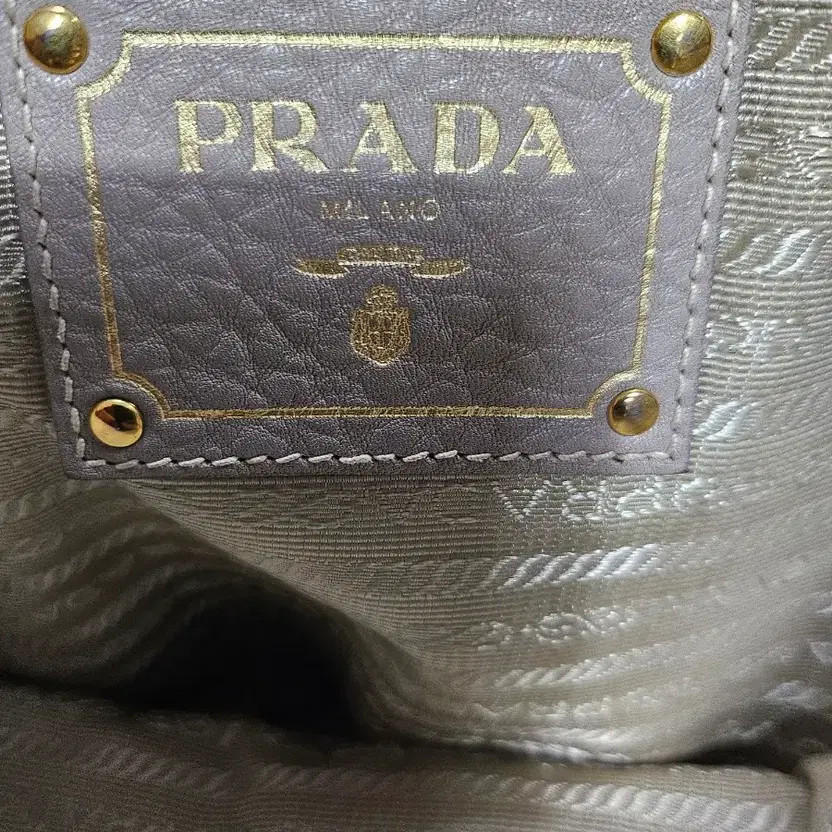 Prada Vitello Tote Bag - Genuine Leather, Shoulder/Handheld, Good Condition thumbnail 9