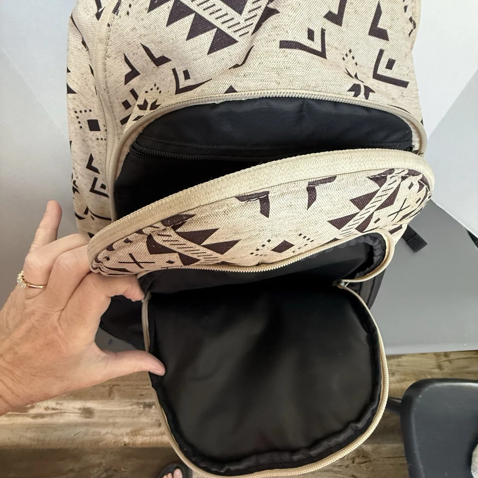 Dakine Full Size Backpack Cream Black Aztec - Image 4 of 4