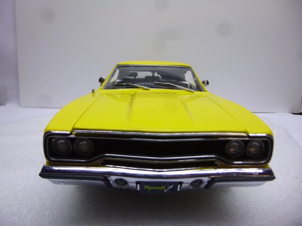 PLYMOUTH ROAD RUNNER 1970 GMP 18971 1/18 - Photo 2/4