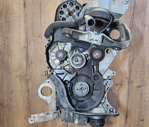 Volvo V40 Cross Country 2015 Diesel 88kW Engine D4204T8 SVJ18406 - Picture 5 of 13