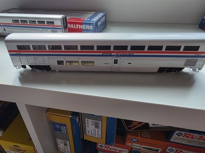Walthers Amtrak Superliner Coach 932-6162 H0
