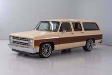 1987 GMC R1500 Suburban  on eBay