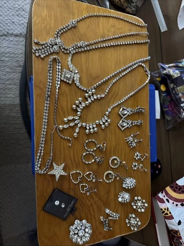 Vtg Costume Jewelry 17 Item Lot Silver Tone Rhinestone Necklace Broochs Earrings