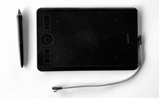 Wacom Intuos Pro Digital Graphic Drawing Tablet, Small PTH460K0A 