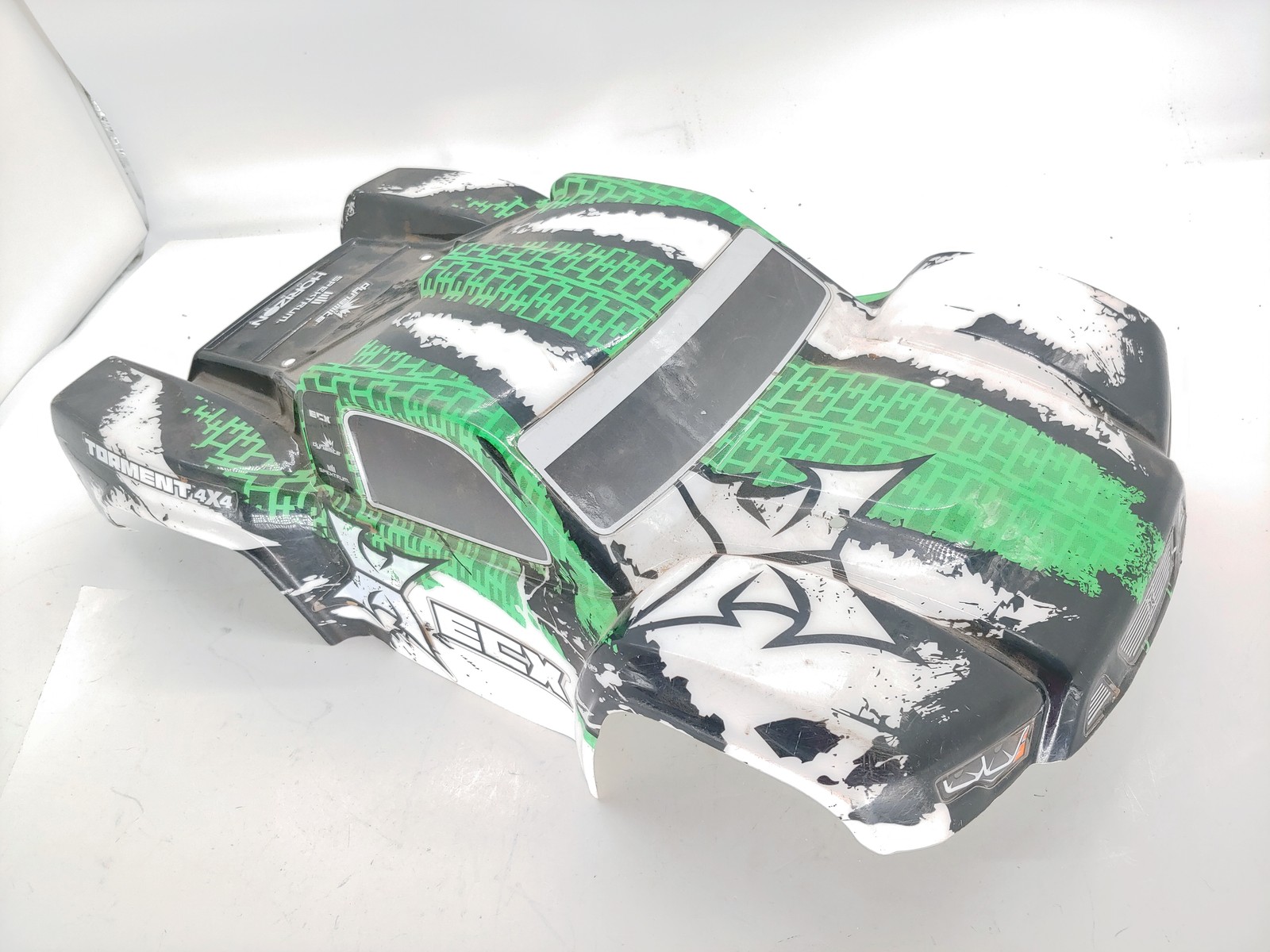 Used/Cracks: *RARE* ECX Torment 4x4 1/10 Short Course Truck Body Factory Green