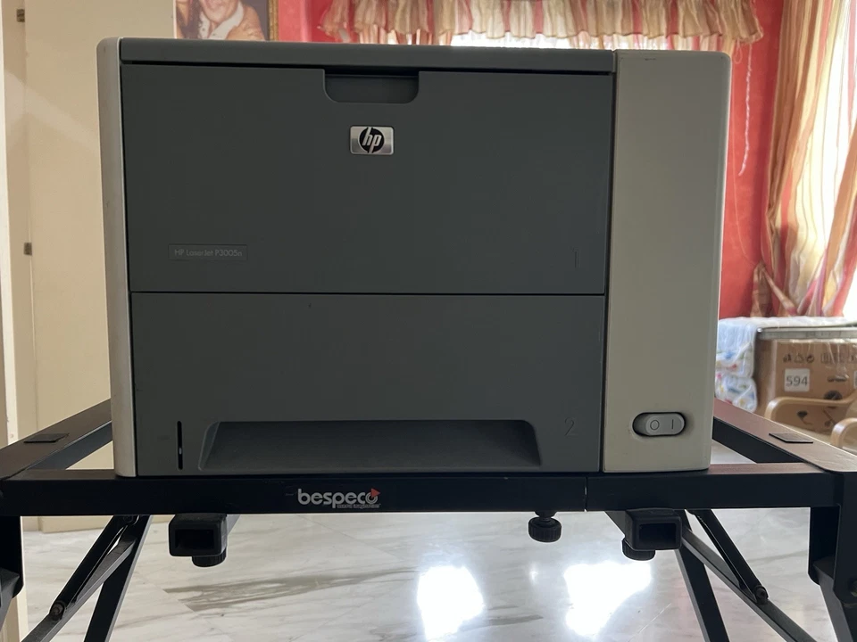 stampante HP laser bianco e nero - Immagine 2 di 4