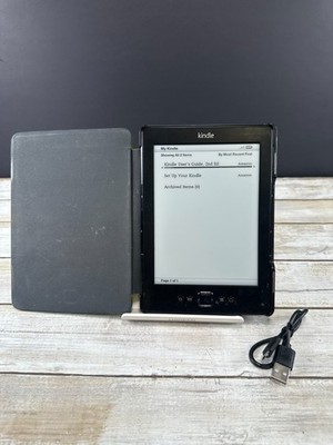 Amazon Kindle (4th Gen.) D01100 - 2GB - Wi-Fi - 6'' eReader - Works!!!