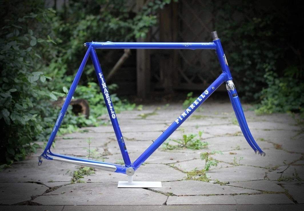 T54) Vélo de course Pinarello Prestige S - Vélos