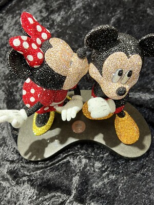 Swarovski Numbered Limited Edition 2016 Mickey & Minnie