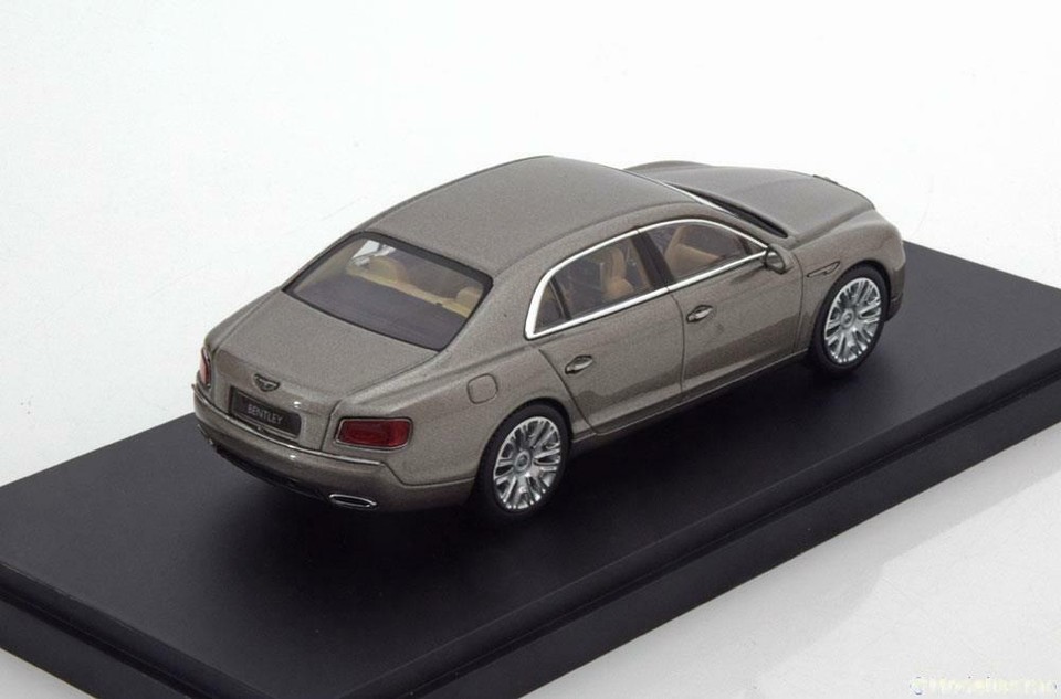BENTLEY FLYING SPUR W12 PEARL SILVER 2013 KYOSHO BL1051 1/43 CONSTRUCTOR MODEL