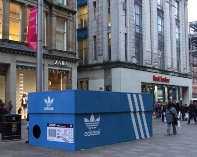 Photo 6x4 Do you have these in a size 10? Glasgow A giant shoe box at the c2009