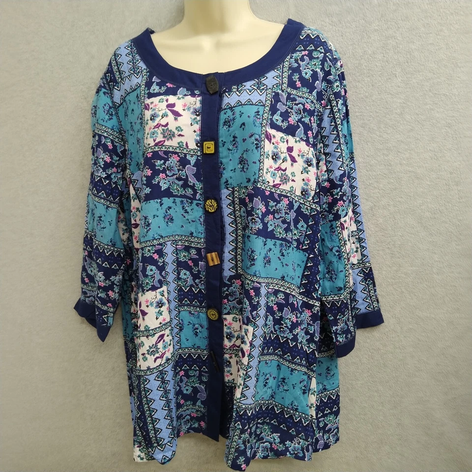 Blusa La Cera feminina rayon floral manga 3/4 botão frontal azul rosa X grande - Imagem 4 de 4