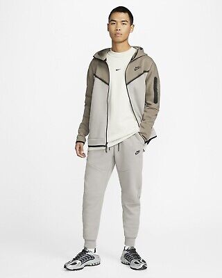 Nike Sportwear Tech Fleece Windrunner Tracksuit Sz L Olive Nike Sportwear Tech Fleece Windrunner Tracksuit Sz L Olive