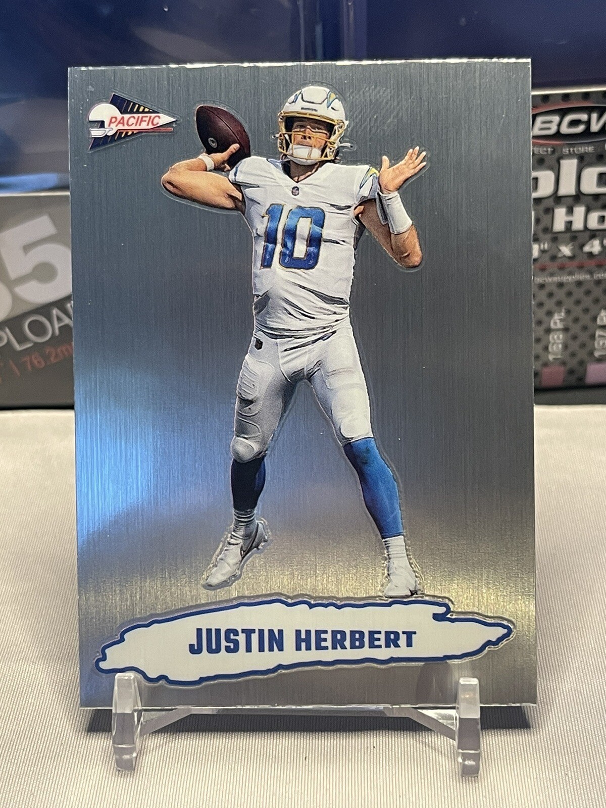 2022 Zenith Justin Herbert 1992 Pacific Silver Prizm #PAC-3 Los Angeles Chargers