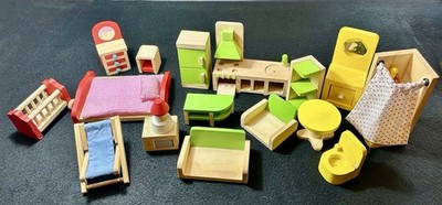 Brybelly Wood Dollhouse Furniture Lot 17 Pieces See Photos For Condition