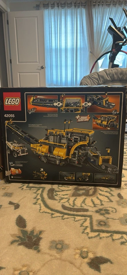 BRAND NEW LEGO TECHNIC: Bucket Wheel Excavator (42055) - Image 3 of 4