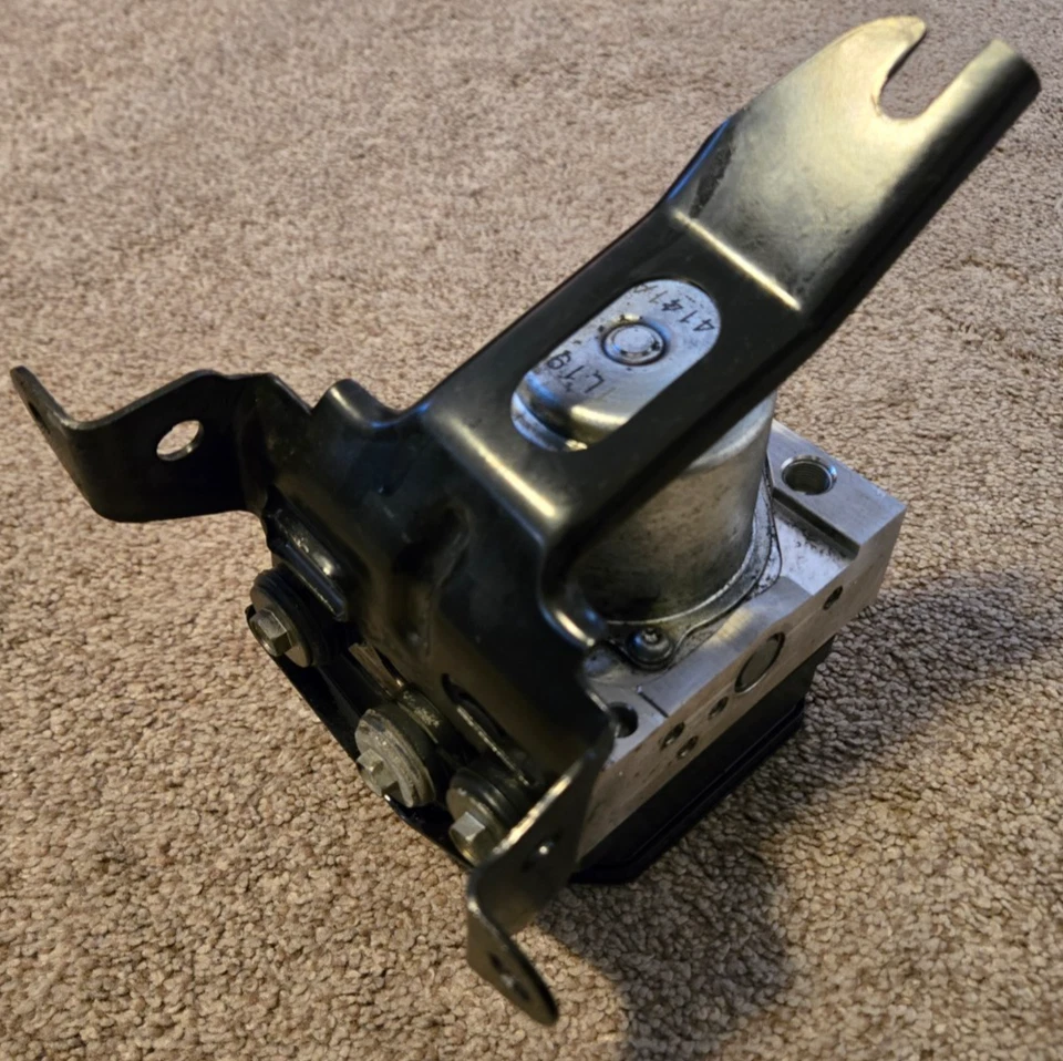 Модуль антиблокировочного тормозного насоса ABS для Honda Pilot AWD 2012–2015 годов выпуска SZAA1 от оригинального производителя - Изображение 3 из 4