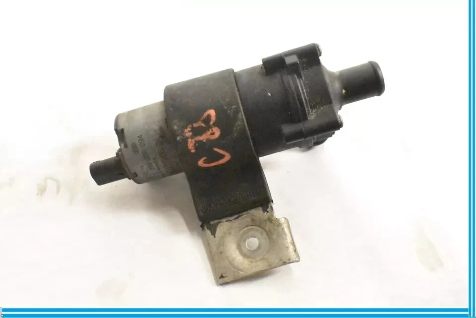 03-08 Bomba de agua auxiliar Mercedes R230 SL500 SL55 AMG 2308350264 OEM Foto 2 de 4