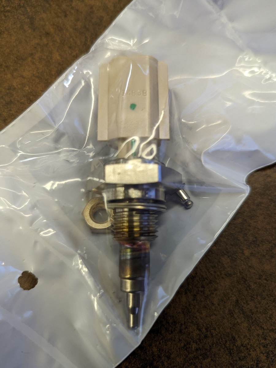 (。・н・ 06 07 Kawasaki Ninja ZX10 ZX10R Front Right Driver Peg