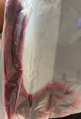 AUSVERKAUF Grey Squirrel Tail Fliegenbindematerial Fliegenfischen gefärbt 7 rot 1 schwarz