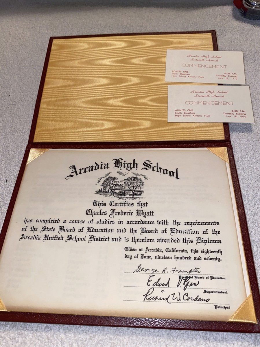 コレクション diploma Vintage Arcadia High School Diploma 1970 W/commencement Program