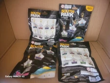 LOT OF 4 PIECES SOUTH PARK TSUNAMEEZ HANGER CARTMAN EXCLUSIVE SEALED NEW