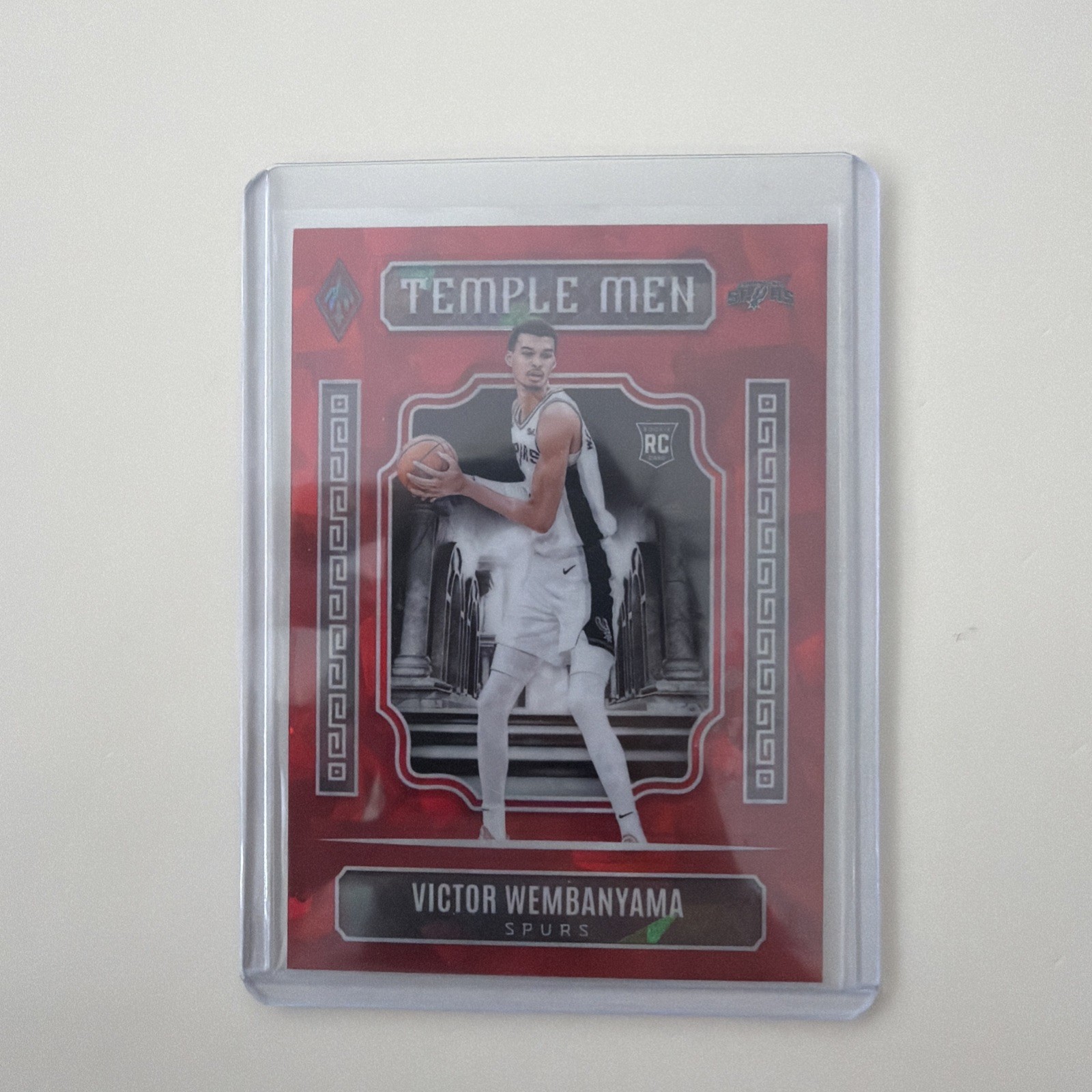 23-24 Panini Phoenix Victor Wembanyama RC #7 Temple Men Red Cracked Ice Prizm SP