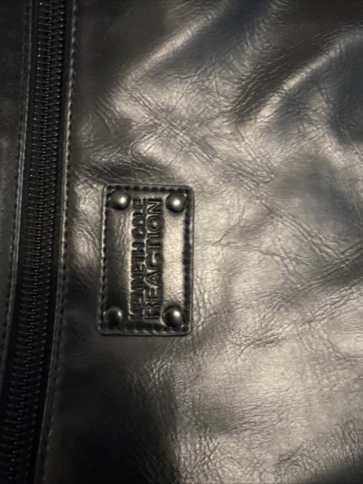 Lot Of 3 Bags. 1 Small Duffel, 1 Large Duffel, 1 Computer Bag - Image 3 of 4