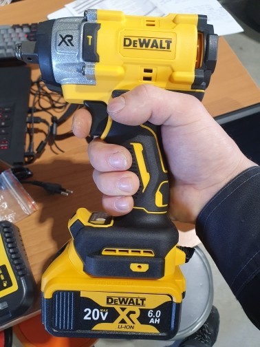  DeWalt drill XR 1/2 + 20V Battery, XR