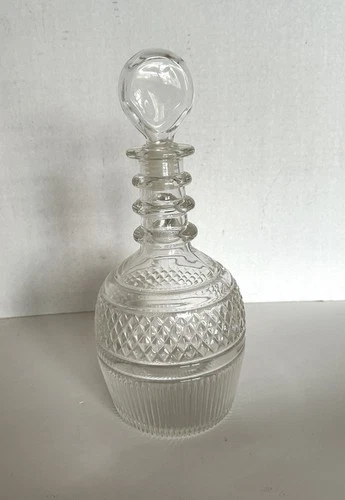 Beautiful Tiffany & Co. Seagrams 1776 Vintage Crystal Decanter 11"