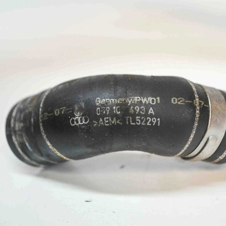 AUDI A4 8K2, B8 Schlauch Kühlung 059103493A 3.0 Diesel 176kw 2011 10572201 - Изображение 4 из 4